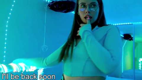 _vikkil0vescheese_ free recording from 2026-04-05 00:10:00