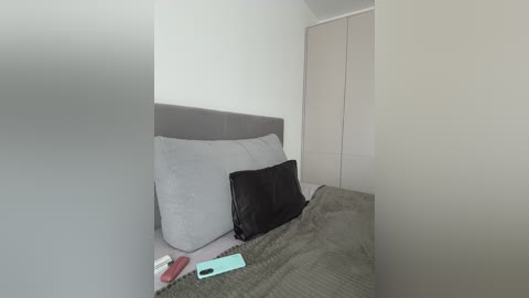 tati16 free recording from 2026-04-03 02:52:00