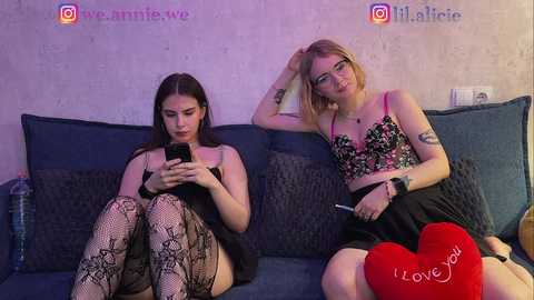 sweety_couple free recording from 2026-04-04 00:42:00