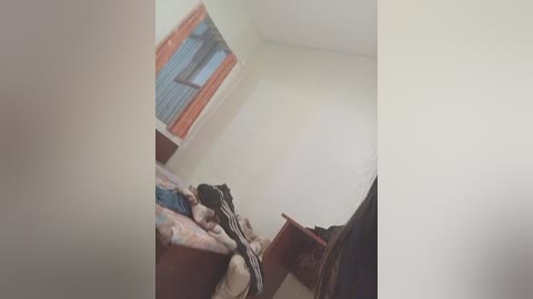 kissa_is_klassa_a free recording from 2026-04-14 00:08:00