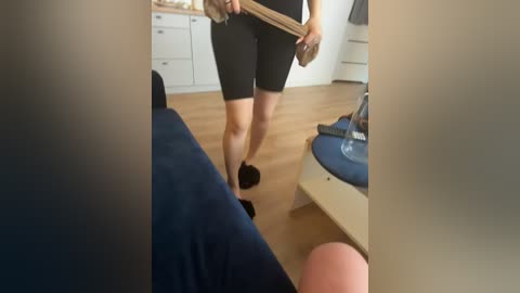 tvoi_kumiry free recording from 2026-04-06 00:30:00