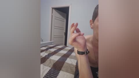 chelsi16 free recording from 2026-04-10 21:51:00