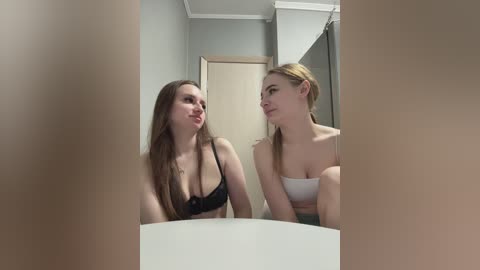 kiracouple free recording from 2026-04-14 01:53:00