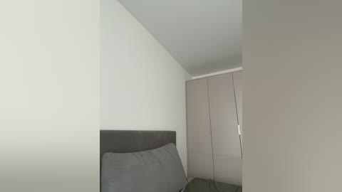 tati16 free recording from 2026-04-14 00:08:00