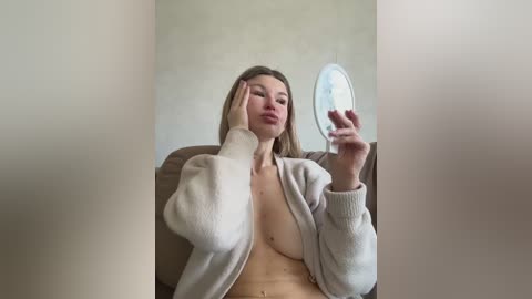 giavibey free recording from 2026-04-14 00:08:00