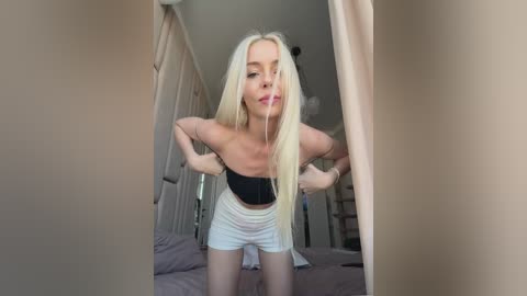 whitegirl_one free recording from 2026-04-14 00:31:00