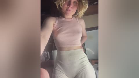 a_huli free recording from 2026-04-14 02:03:00