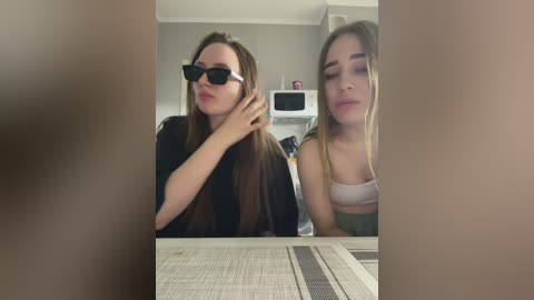 kiracouple free recording from 2026-04-14 02:03:00