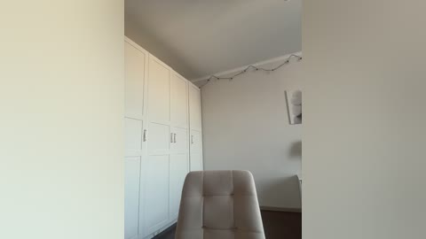 _lana_chester_ free recording from 2026-04-15 02:30:00