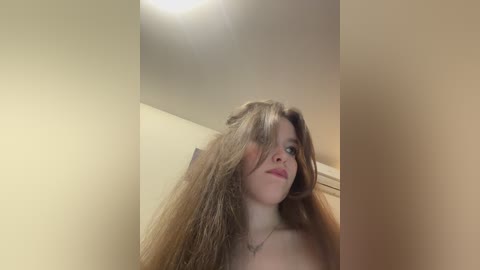 ladyemily free recording from 2026-04-15 21:34:00