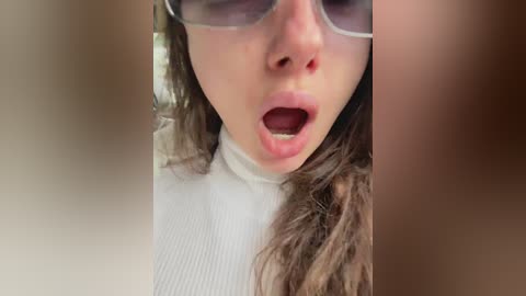 sochnayaaa free recording from 2026-04-15 02:07:00