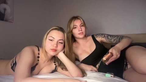 velvettwins free recording from 2026-04-17 03:15:00