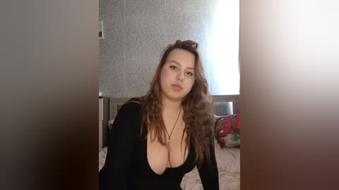 alica_and_angelina free recording from 2026-04-17 00:45:00