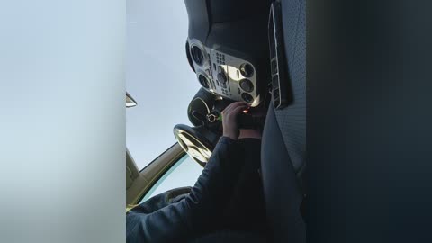 angelia22 free recording from 2026-04-17 00:29:00