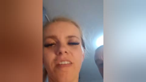 astahichalena free recording from 2026-04-17 00:29:00