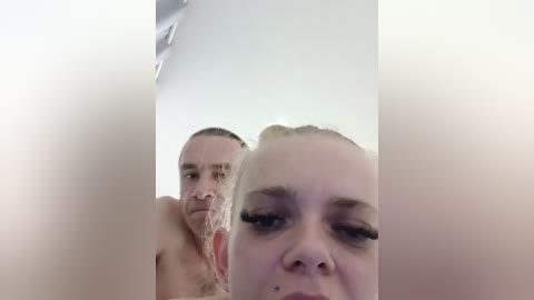 astahichalena free recording from 2026-04-17 00:29:00