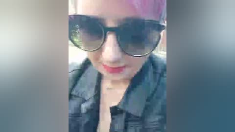 businka_25 free recording from 2026-04-17 00:29:00