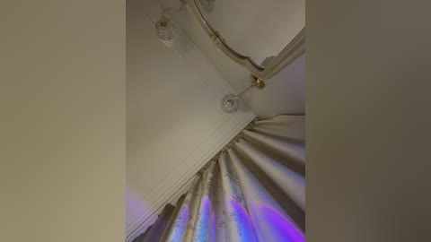 avolood free recording from 2026-04-18 22:18:00