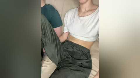 linatwins free recording from 2026-04-18 21:58:00