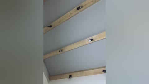 nezukoo free recording from 2026-04-18 18:52:00