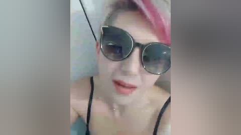 businka_25 free recording from 2026-04-19 00:09:00