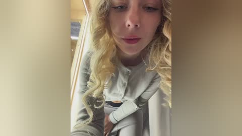 janchi_ free recording from 2026-04-20 00:48:00