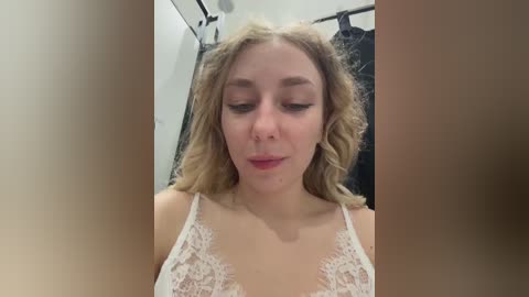 janchi_ free recording from 2026-04-20 00:48:00