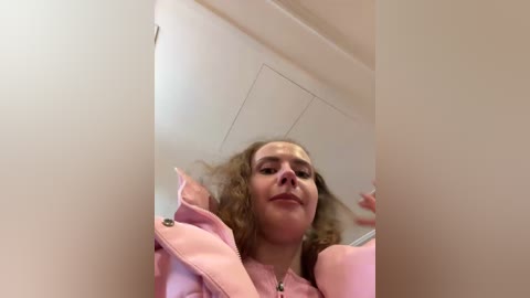 _vikkil0vescheese_ free recording from 2026-04-20 10:01:00