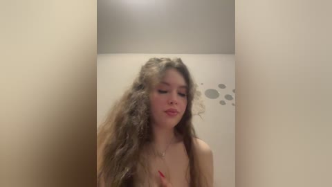 ladyemily free recording from 2026-04-21 02:04:00