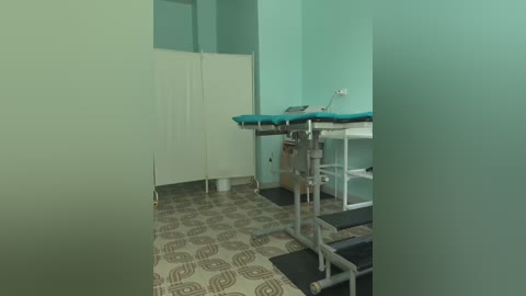 ousmanedimbele7 free recording from 2026-04-21 00:37:00