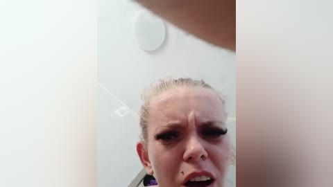 astahichalena free recording from 2026-04-21 02:48:00