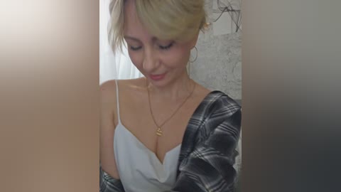 charlizetheron free recording from 2026-04-22 03:09:00