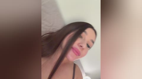 bloomjuliette free recording from 2026-04-25 00:38:00