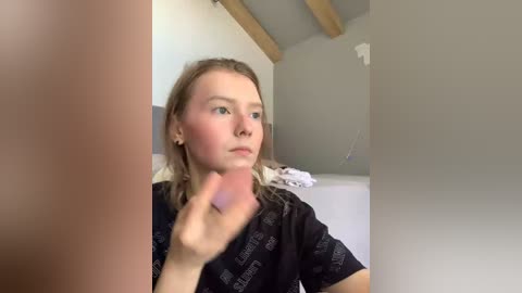 nezukoo free recording from 2026-04-22 02:04:00