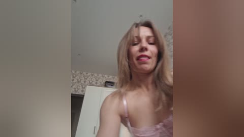 helga_love free recording from 2026-04-23 00:18:00