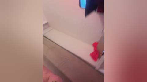 alise8881 free recording from 2026-04-28 00:01:00