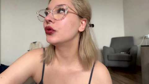 k1tty_cute free recording from 2026-04-25 00:09:00