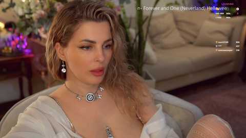 _queen_maria_ free recording from 2026-05-02 00:32:00